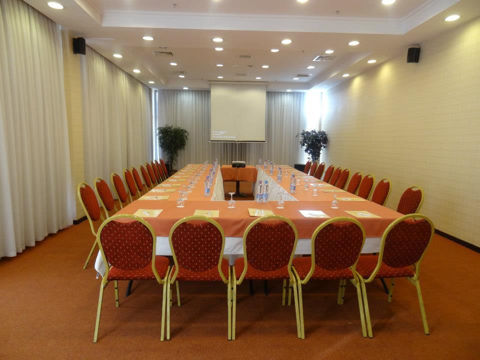 Grand Mir Hotel Ташкент Екстериор снимка