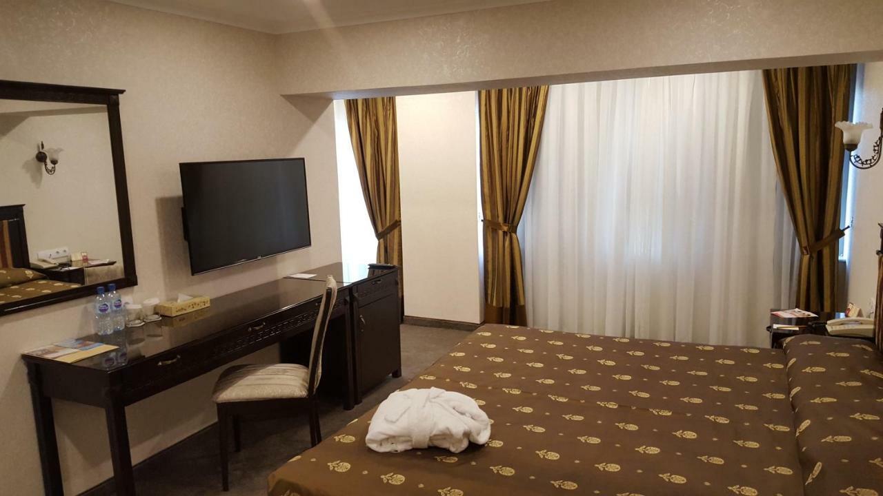 Grand Mir Hotel Ташкент Екстериор снимка