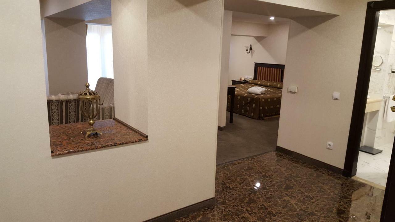 Grand Mir Hotel Ташкент Екстериор снимка