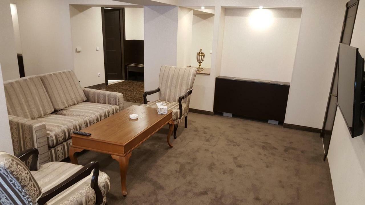 Grand Mir Hotel Ташкент Екстериор снимка