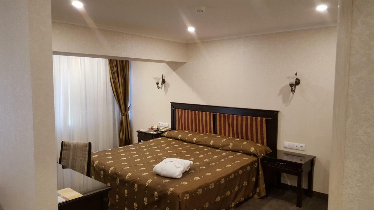 Grand Mir Hotel Ташкент Екстериор снимка