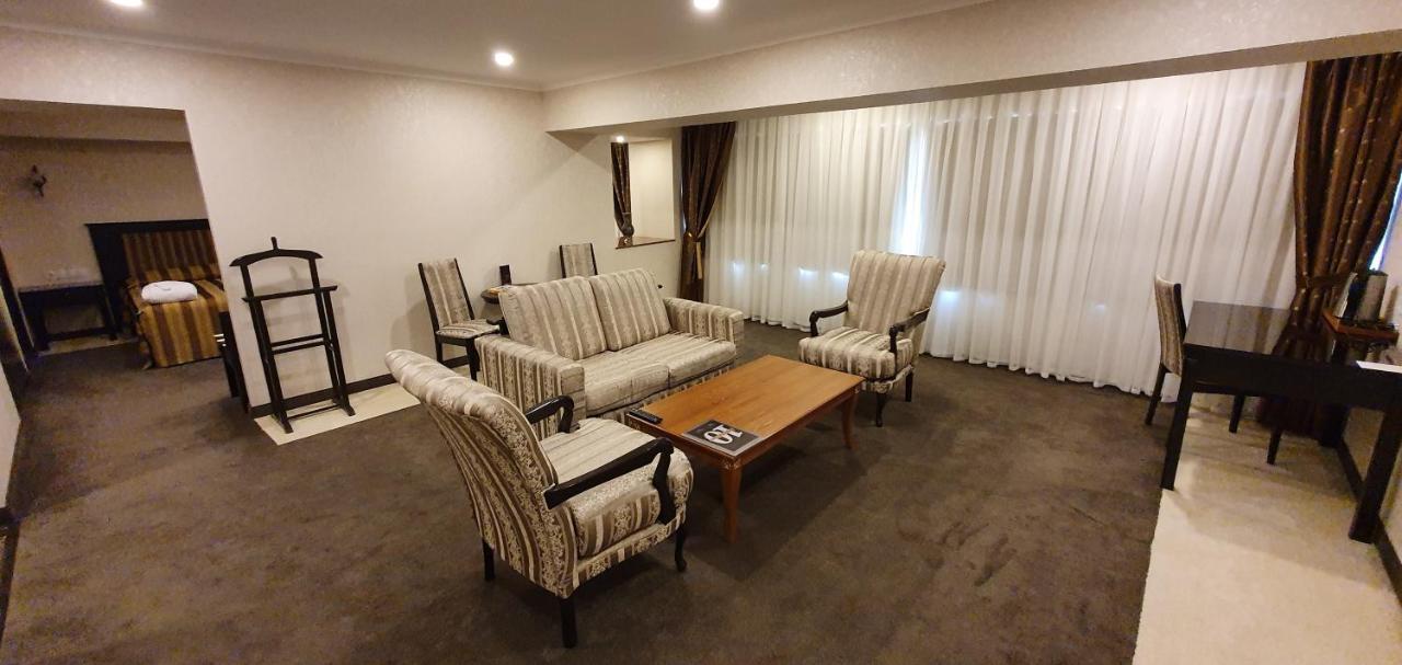 Grand Mir Hotel Ташкент Екстериор снимка